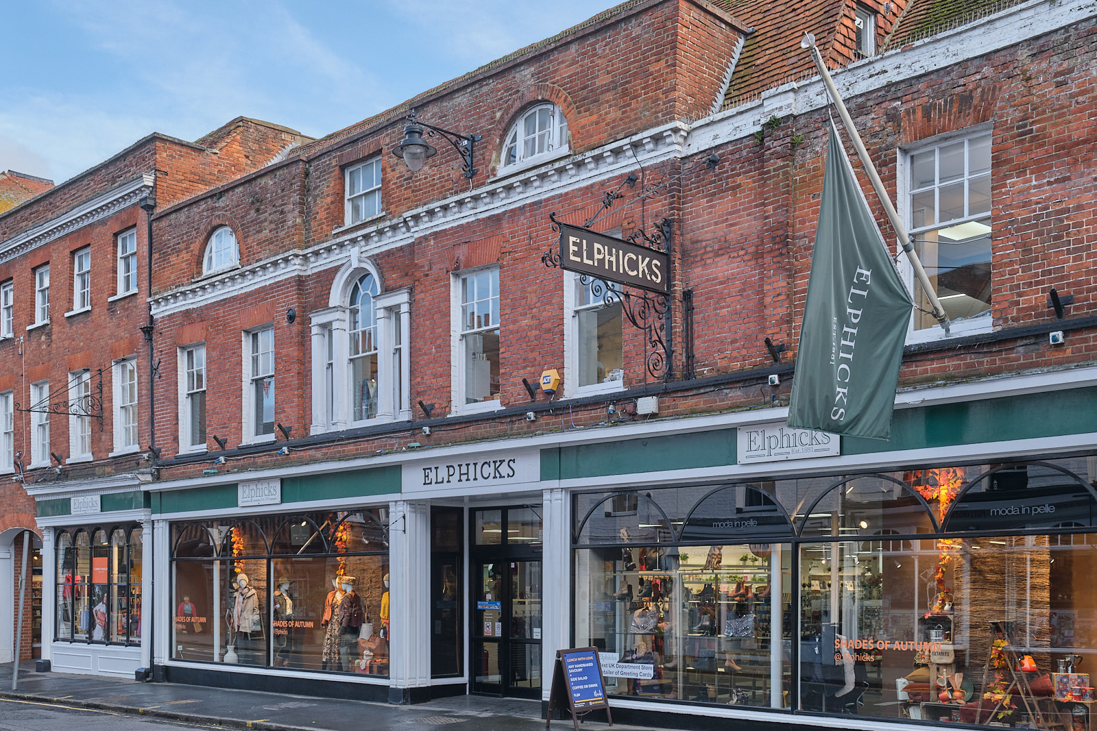 Farnham // Adam Isler